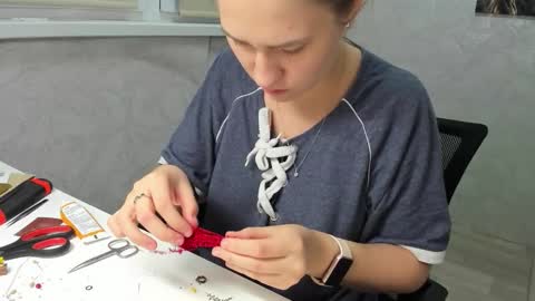 Snapshot of wetcrybaby chatting on 11/22/25, 02:21 Sonya online show from 11/22/25, 02:21