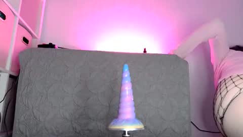 Rose  online show from 06/29/26, 09:04