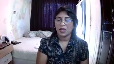 Snapshot of wetindian1971 chatting on 01/17/26, 08:41 kavita online show from 01/17/26, 08:41