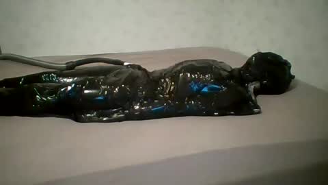 wetnbound online show from 12/17/25, 09:10