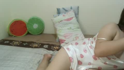 Snapshot of wetpussy4ubaby88 chatting on 03/02/25, 06:19 Hi its me Kim online show from 03/02/25, 06:19