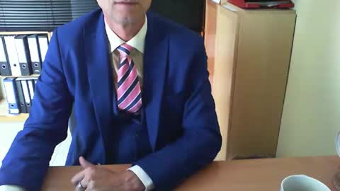 Snapshot of wetsuitedman chatting on 06/09/26, 08:04 Franz online show from 06/09/26, 08:04