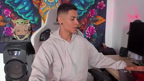 Snapshot of wexx_ chatting on 12/23/24, 06:05 wex online show from 12/23/24, 06:05