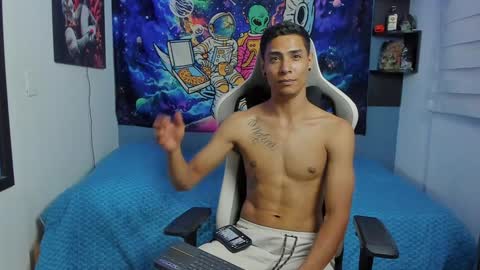 Snapshot of wexx_ chatting on 01/29/25, 02:51 wex online show from 01/29/25, 02:51