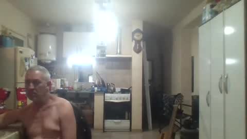 wg_colbert_noir online show from 02/22/25, 07:23