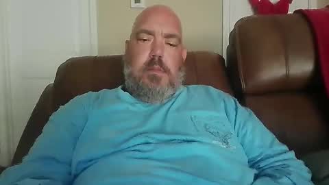 Snapshot of wguytonga chatting on 11/29/25, 04:10 wguytonga online show from 11/29/25, 04:10