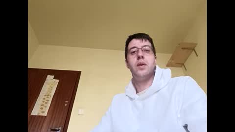 Snapshot of whatwouldyouliketosee chatting on 02/19/25, 03:16 stoffy online show from 02/19/25, 03:16