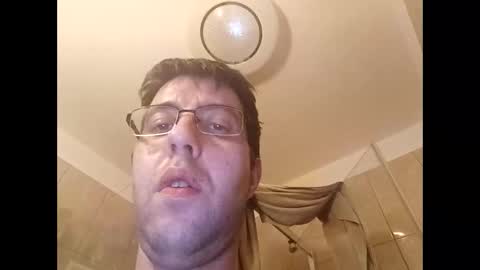 Snapshot of whatwouldyouliketosee chatting on 03/04/25, 09:40 stoffy online show from 03/04/25, 09:40