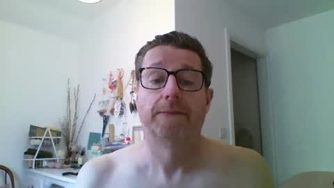 wheelbarrow70 online show from 04/19/26, 02:38