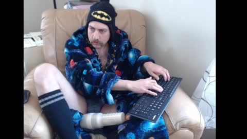 Snapshot of whiskyjane chatting on 02/05/25, 04:14 Whisky Jane Autumn Cabin Fever online show from 02/05/25, 04:14