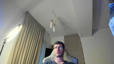 Michael online show from 06/04/26, 05:41
