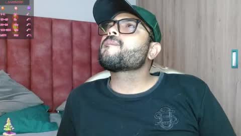 Snapshot of whispers_caplan chatting on 01/14/25, 10:02 yors online show from 01/14/25, 10:02