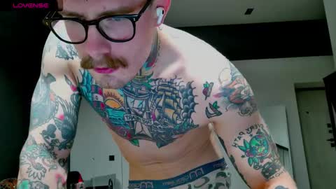 Max online show from 10/02/25, 02:40