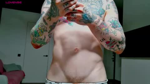 Max online show from 12/03/25, 04:09