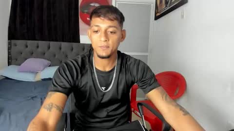 white online show from 04/22/26, 12:02
