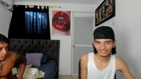 Snapshot of white_master444 chatting on 06/15/26, 07:27 white online show from 06/15/26, 07:27