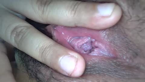 white_sexy_ online show from 10/04/25, 12:03