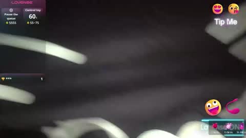 white_sexy_ online show from 04/26/26, 10:18