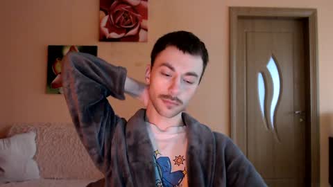 Tom online show from 04/01/26, 08:48