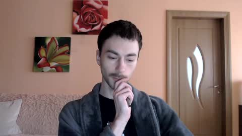 Tom online show from 04/11/26, 12:42