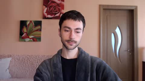 Tom online show from 04/25/26, 01:41