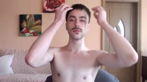 Tom online show from 07/06/26, 10:34