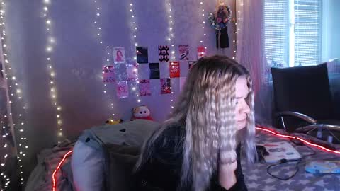 Melania and Mikey online show from 04/27/26, 07:17