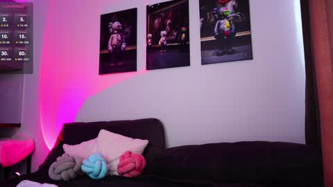 Snapshot of whitebanny chatting on 02/02/25, 12:02 Kate online show from 02/02/25, 12:02