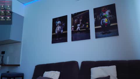 Snapshot of whitebanny chatting on 09/22/25, 08:05 Kate online show from 09/22/25, 08:05