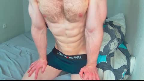 whitebars22 online show from 05/13/26, 06:33