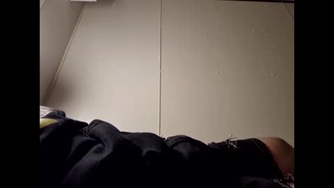 Snapshot of whiteboi9284 chatting on 11/24/25, 12:21 whiteboi9284 online show from 11/24/25, 12:21