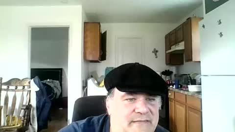 Snapshot of whiteboyguidx chatting on 12/21/25, 06:48 Tony Floyd online show from 12/21/25, 06:48