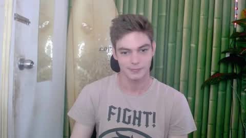 Snapshot of whiteboyinasia chatting on 01/17/26, 10:57 Christian online show from 01/17/26, 10:57