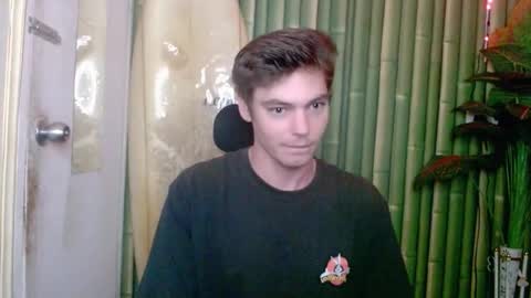 Snapshot of whiteboyinasia chatting on 02/13/26, 02:51 Christian online show from 02/13/26, 02:51