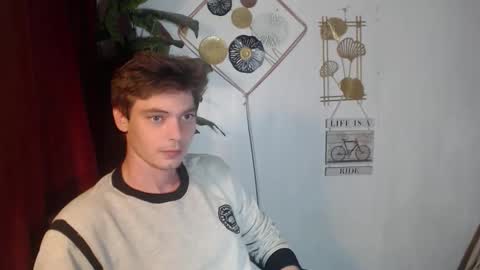 Snapshot of whiteboyinasia chatting on 02/25/26, 01:10 Christian online show from 02/25/26, 01:10