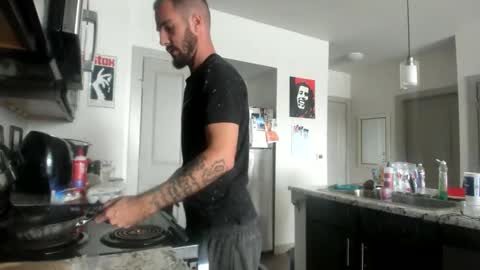 just  str8 stud nut  1000 online show from 01/12/26, 05:51