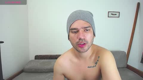 Dylan white online show from 01/04/25, 04:22