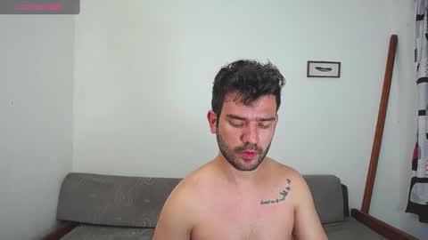 Dylan white online show from 01/11/25, 09:57