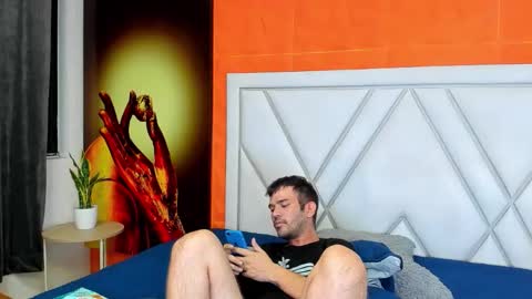 Dylan white online show from 10/06/25, 06:05