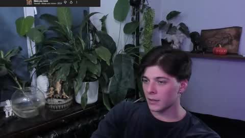 Snapshot of whiteegrimm chatting on 11/14/25, 08:40 Gus online show from 11/14/25, 08:40