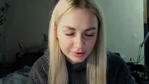 Snapshot of whitehex666 chatting on 11/30/25, 04:55 whitehex666 online show from 11/30/25, 04:55