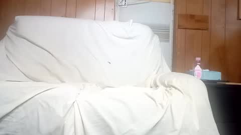 Snapshot of whitelion67 chatting on 04/11/26, 01:32 whitelion67 online show from 04/11/26, 01:32