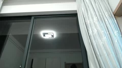 whitenightandqueen online show from 04/05/26, 12:19