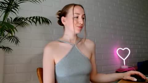 Snapshot of whiteprincessluna chatting on 07/09/26, 12:20 You wont find me here on Saturdays and Sundays online show from 07/09/26, 12:20