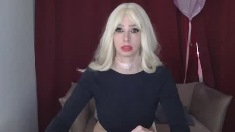 White Queen online show from 03/04/25, 11:51