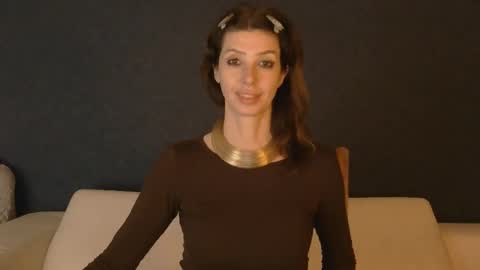 White Queen online show from 09/13/25, 06:51