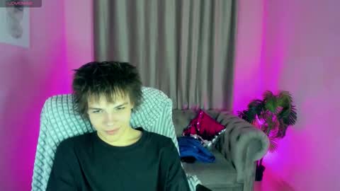 Geoffrey online show from 10/20/25, 05:02