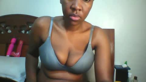 whitney_ly online show from 06/11/26, 07:17