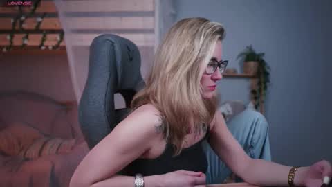 whitneypunnch online show from 01/15/26, 02:54