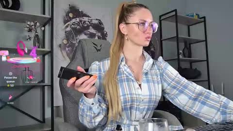 whitneypunnch online show from 02/14/26, 11:40